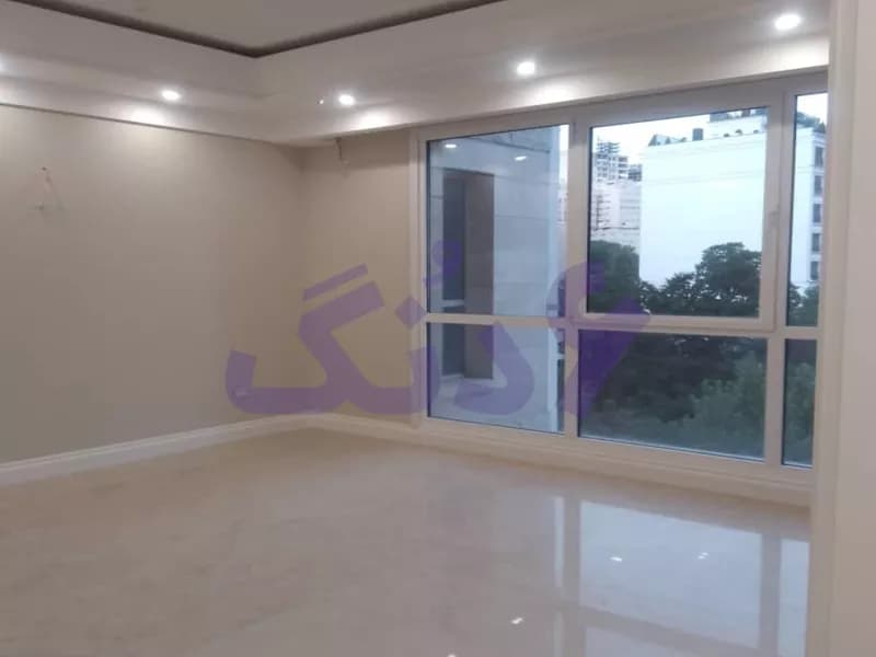 331 متر آپارتمان در کاخ سعادت آباد غربی اصفهان برای فروش