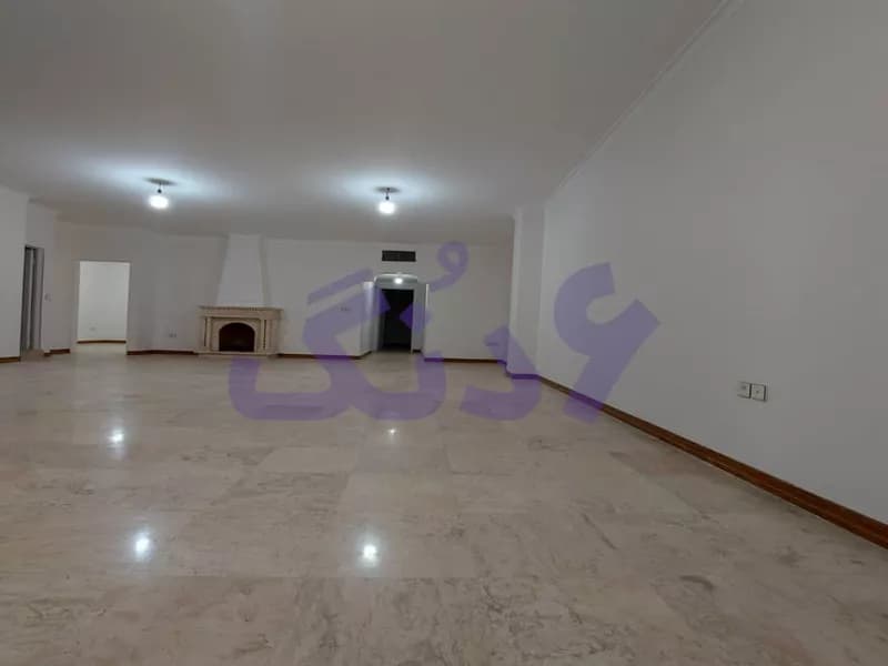 آپارتمان 137 متری در حکیم نظامی اصفهان برای اجاره