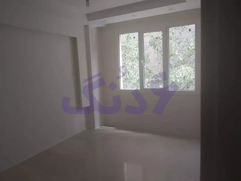 121 متر آپارتمان در مشتاق اول اصفهان برای فروش