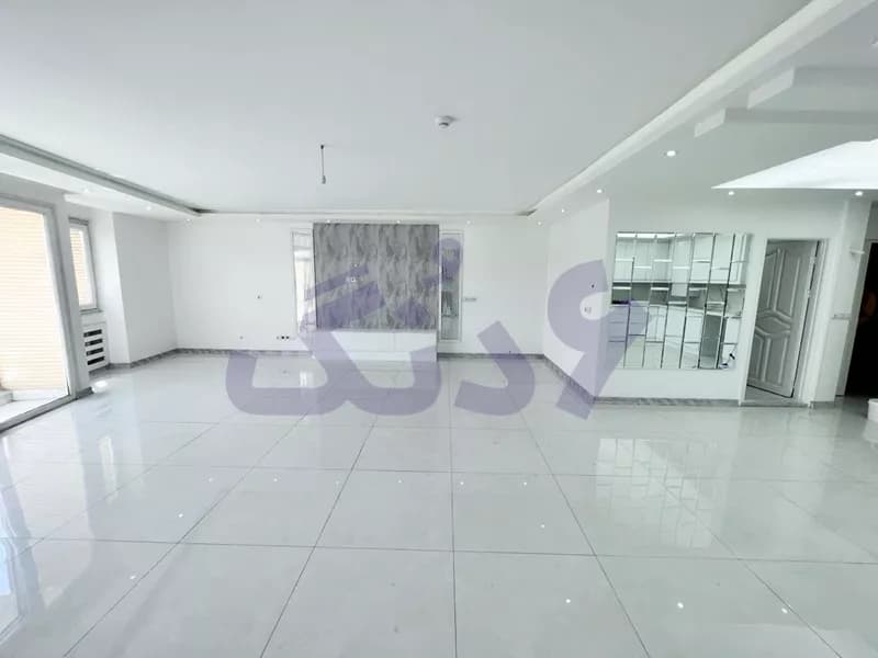 180 متر آپارتمان در حکیم نظامی اصفهان برای فروش