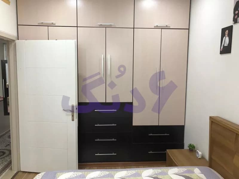 142 متر آپارتمان در ولیعصر اصفهان برای فروش