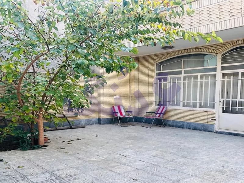 432 متر خانه در سیچان اصفهان برای فروش