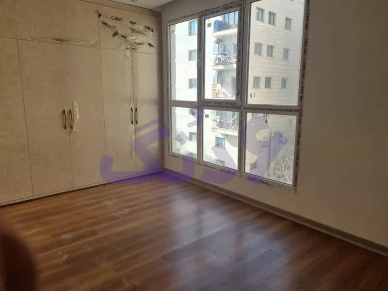 160 متر آپارتمان در زعفرانیه برای فروش