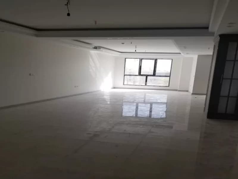 آپارتمان ۲۶۰ متری برای فروش در زعفرانیه 
