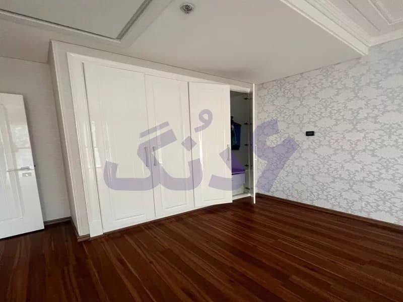 فروش آپارتمان ۱۴۵ متری محمودیه تهران