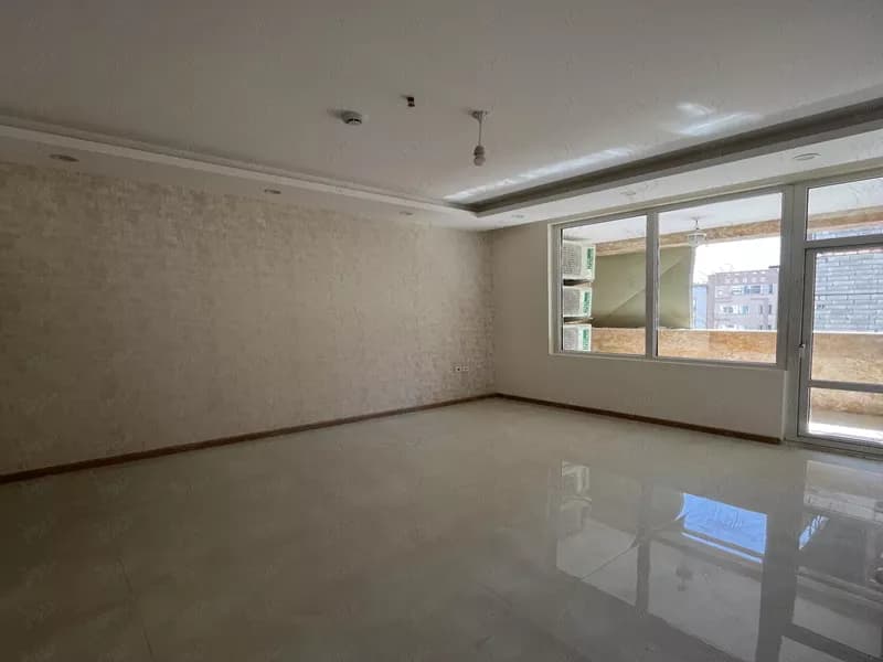 آپارتمان ۱۶۰ متری برای فروش در وکیل آباد 